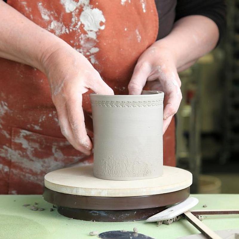 Black slip tumbler, photograph 4