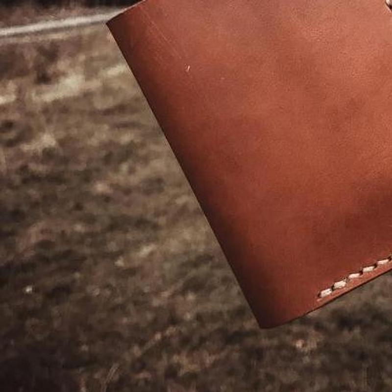 Tan dog collar, photograph 4
