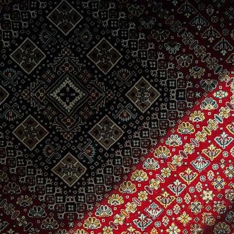 Iron grey cushion cover, photograph 5